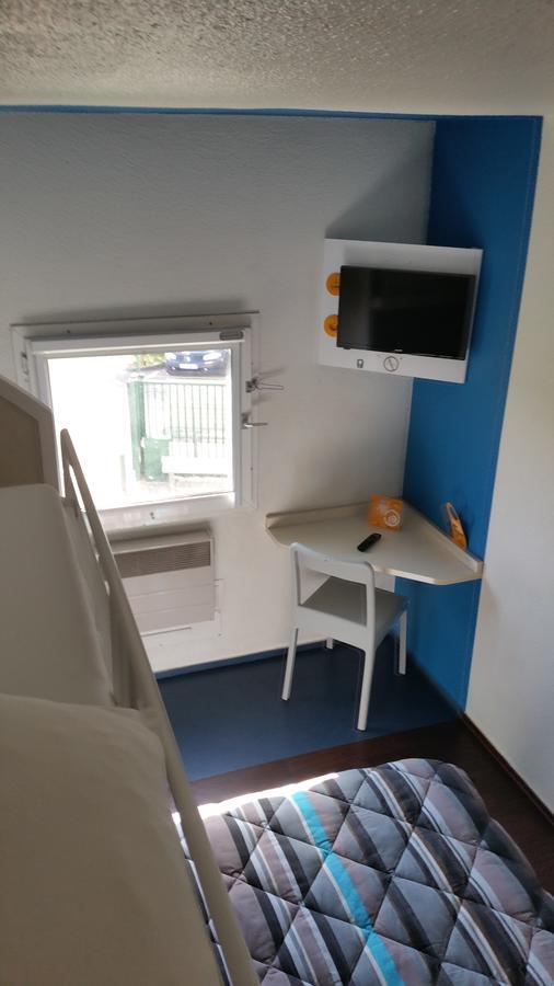 Hotelf1 Lyon Isle D'Abeau Ouest St Exupery Saint Quentin-Fallavier Dış mekan fotoğraf