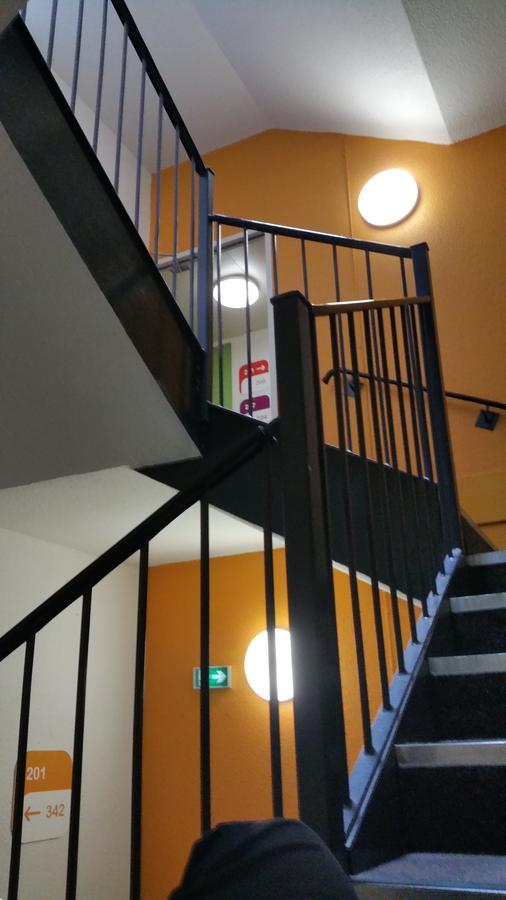 Hotelf1 Lyon Isle D'Abeau Ouest St Exupery Saint Quentin-Fallavier Dış mekan fotoğraf